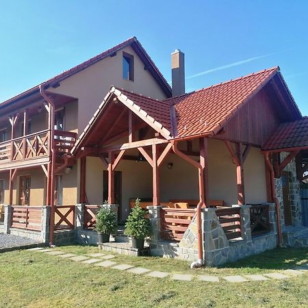 Raza Soarelui Pension (Adults only) Praid Exterior foto