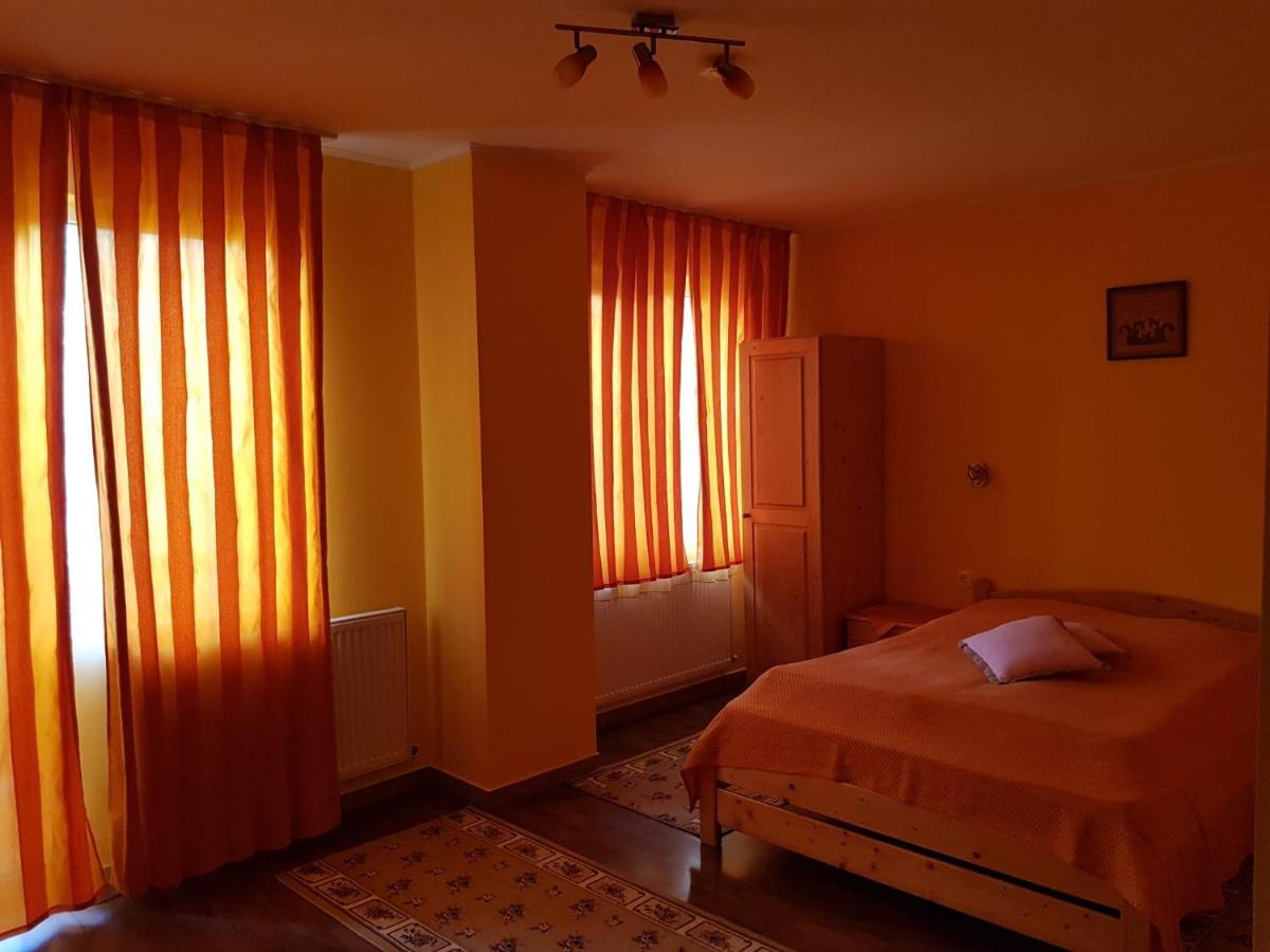 Raza Soarelui Pension (Adults only) Praid Exterior foto