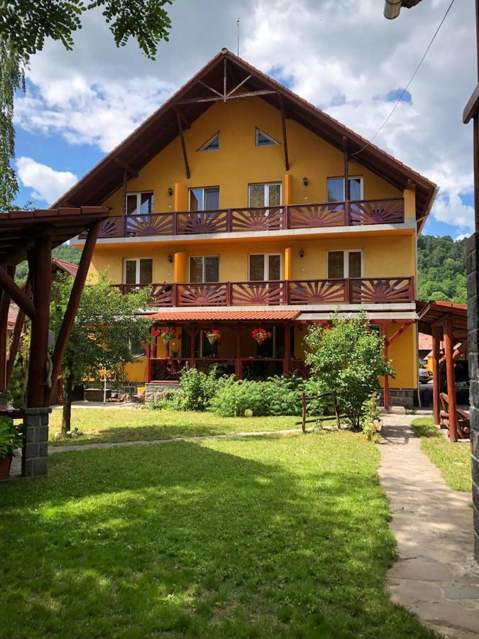 Raza Soarelui Pension (Adults only) Praid Exterior foto