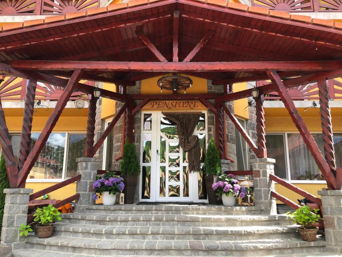 Raza Soarelui Pension (Adults only) Praid Exterior foto